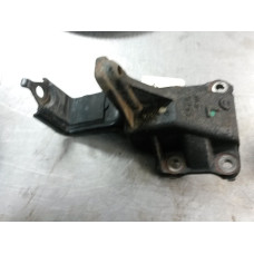 111Z005 Left Motor Mount Bracket For 13-15 Nissan Xterra 4.0 111Z005 Left Motor Mount Bracket For 13-15 Nissan Xterra 4.0